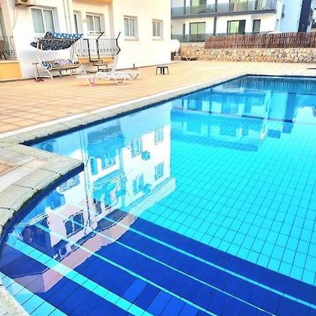 Gems'S Apartment - Luxury 3 Bedroom Penthouse With Pool Karavas  Екстериор снимка
