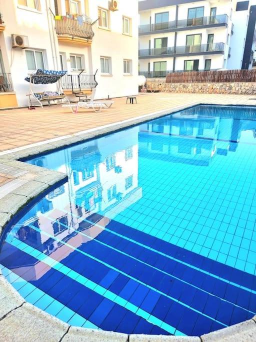 Gems'S Apartment - Luxury 3 Bedroom Penthouse With Pool Karavas  Екстериор снимка